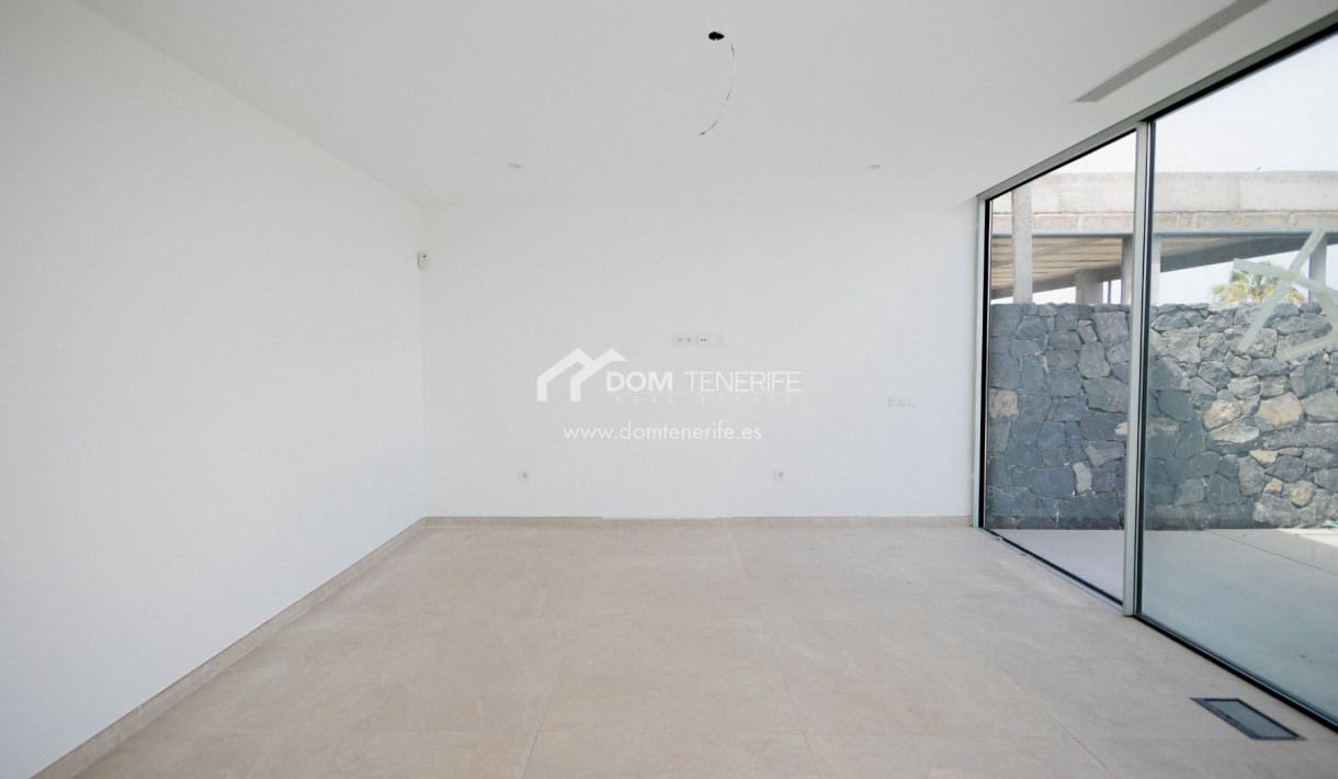 5 Zimmer Villa zu verkaufen in Costa Adeje mit Pool Garage - 2.700.000 € (Ref: 9436526)