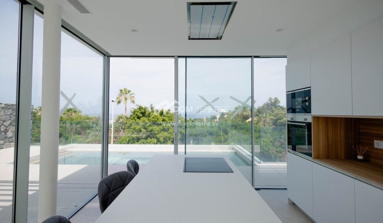 5 Zimmer Villa zu verkaufen in Costa Adeje mit Pool Garage - 2.700.000 € (Ref: 9436526)