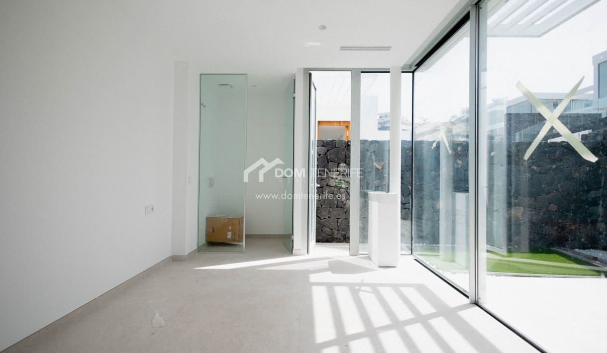 5 Zimmer Villa zu verkaufen in Costa Adeje mit Pool Garage - 2.700.000 € (Ref: 9436526)