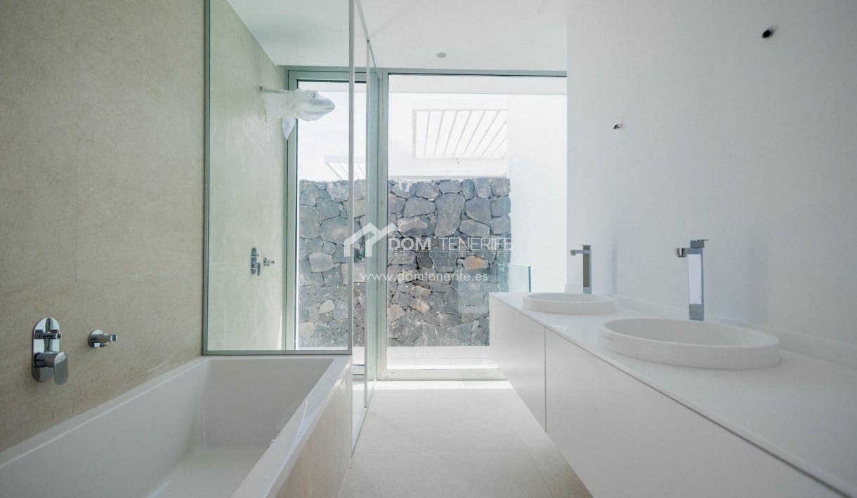 5 Zimmer Villa zu verkaufen in Costa Adeje mit Pool Garage - 2.700.000 € (Ref: 9436526)