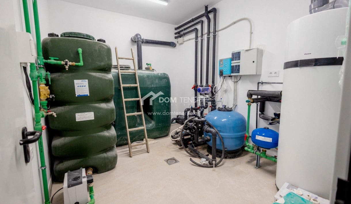 5 Zimmer Villa zu verkaufen in Costa Adeje mit Pool Garage - 2.700.000 € (Ref: 9436526)