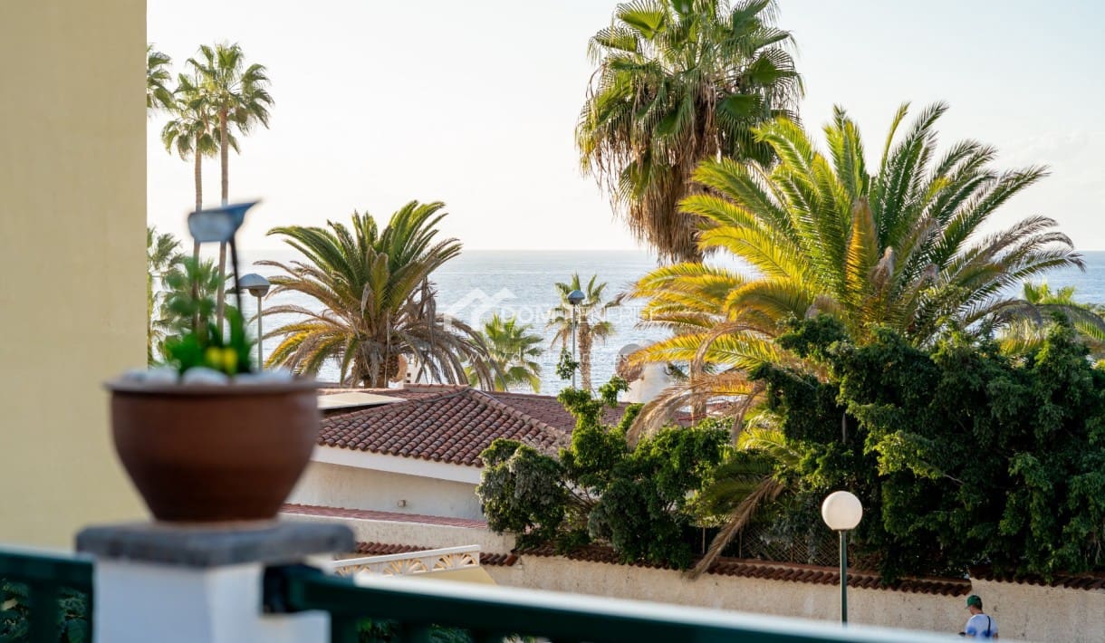 1 bedroom Apartment for sale in Guia de Isora with pool - € 230,000 (Ref: 9436610)