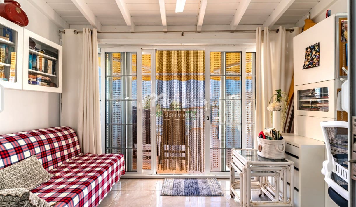 1 bedroom Apartment for sale in Guia de Isora with pool - € 230,000 (Ref: 9436610)