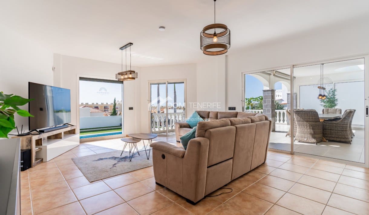 5 Zimmer Villa zu verkaufen in El Madronal mit Pool Garage - 1.830.000 € (Ref: 9443786)