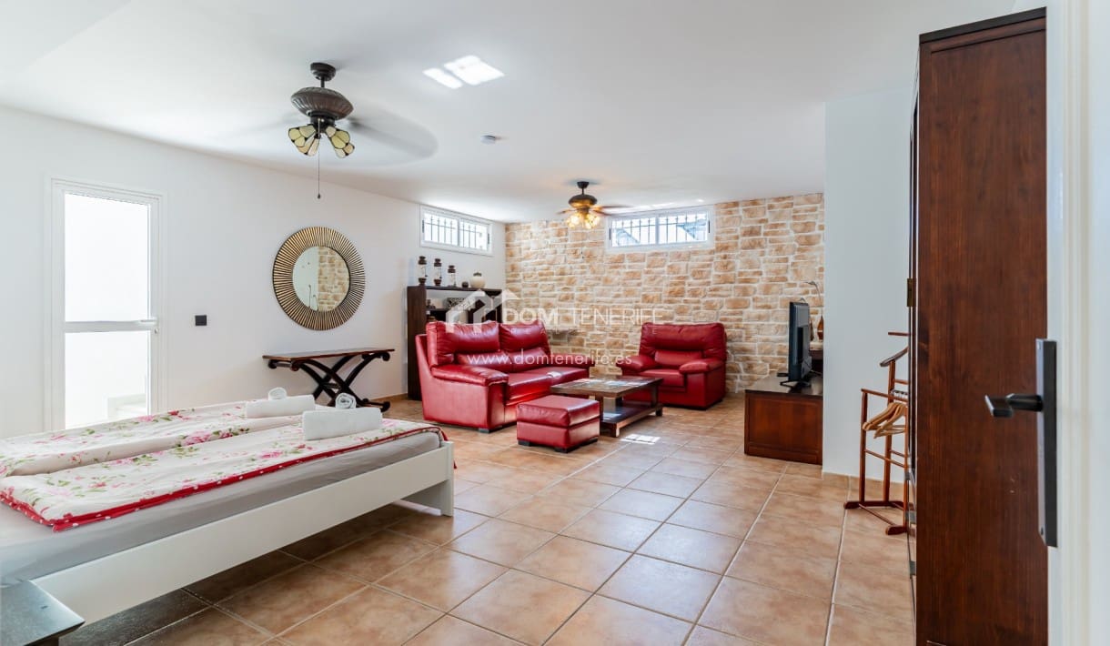 5 Zimmer Villa zu verkaufen in El Madronal mit Pool Garage - 1.830.000 € (Ref: 9443786)