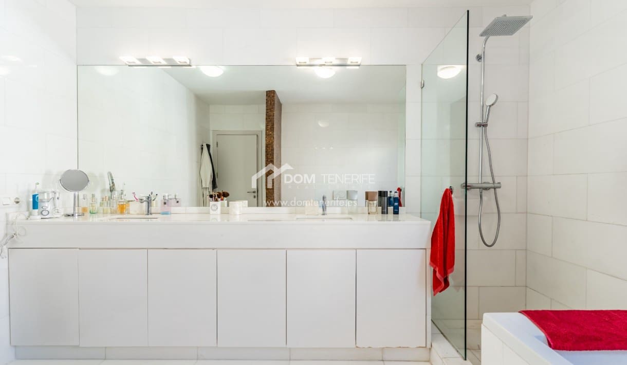 5 soveværelse Villa til salg i El Madronal med swimmingpool - € 2.730.000 (Ref: 9444606)