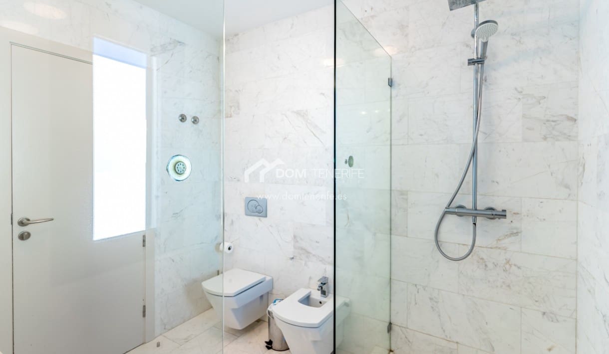 5 soveværelse Villa til salg i El Madronal med swimmingpool - € 2.730.000 (Ref: 9444606)