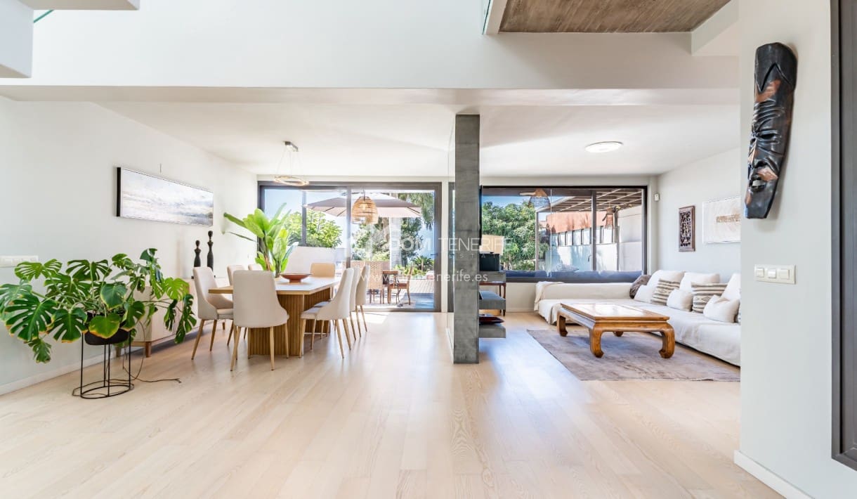 5 soveværelse Villa til salg i El Madronal med swimmingpool - € 2.730.000 (Ref: 9444606)