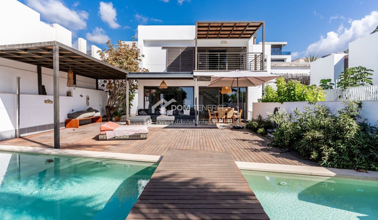 5 soveværelse Villa til salg i El Madronal med swimmingpool - € 2.730.000 (Ref: 9444606)