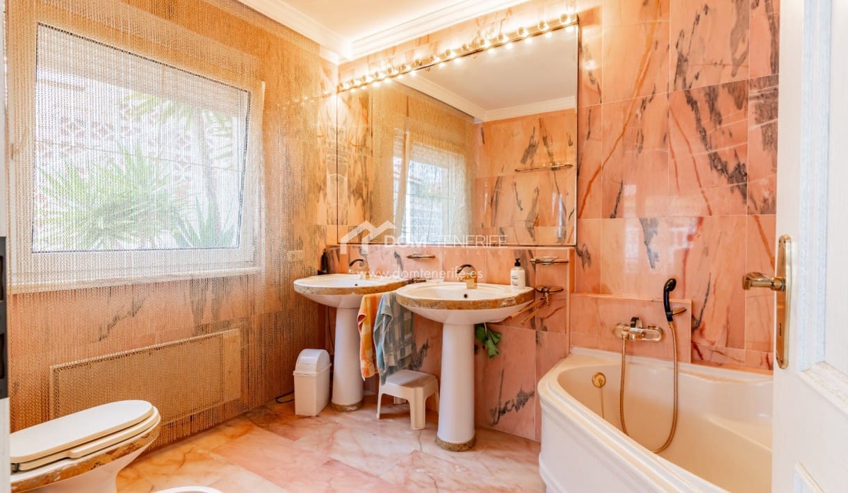 3 chambre Villa/Maison à vendre à Chayofa avec piscine garage - 990 000 € (Ref: 9474616)