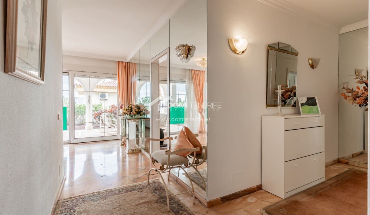 3 chambre Villa/Maison à vendre à Chayofa avec piscine garage - 990 000 € (Ref: 9474616)