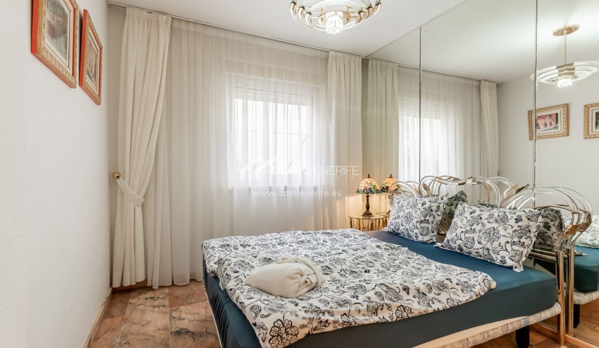 3 chambre Villa/Maison à vendre à Chayofa avec piscine garage - 990 000 € (Ref: 9474616)