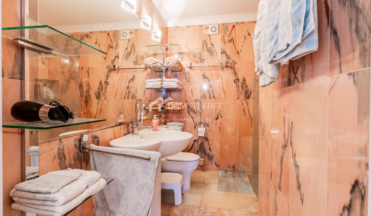 3 chambre Villa/Maison à vendre à Chayofa avec piscine garage - 990 000 € (Ref: 9474616)