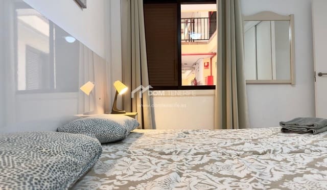 1 slaapkamer Appartement te huur in Playa de las Americas, Arona met zwembad - € 1.600 (Ref: 9496646)