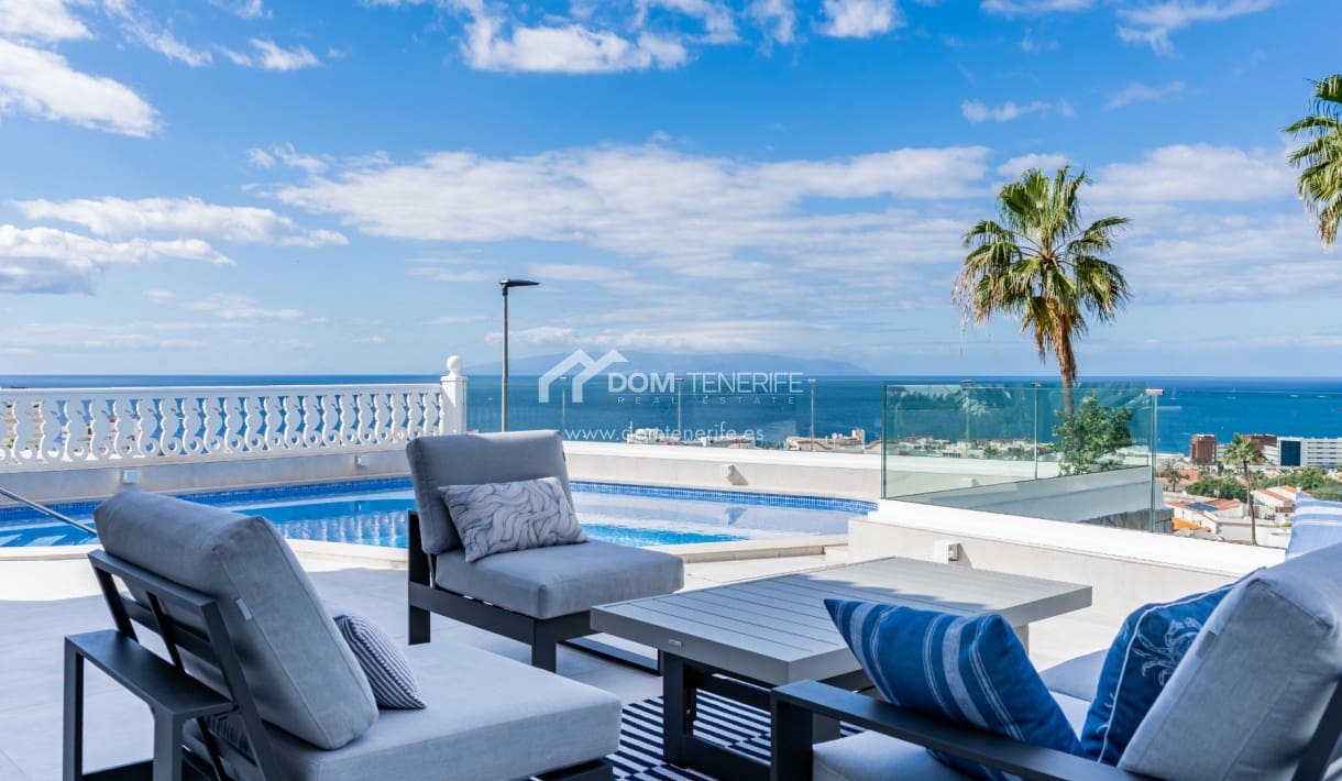 4 soveværelse Villa til salg i Costa Adeje med swimmingpool - € 2.600.000 (Ref: 9503553)