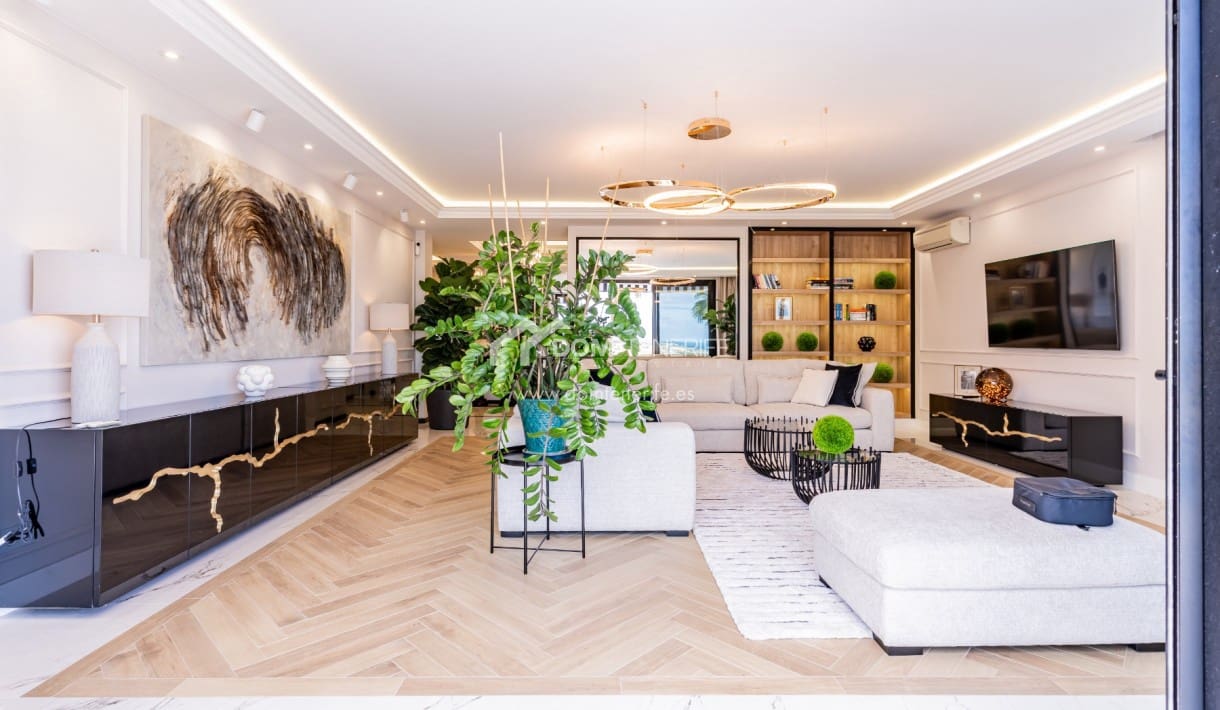 4 soveværelse Villa til salg i Costa Adeje med swimmingpool - € 2.600.000 (Ref: 9503553)