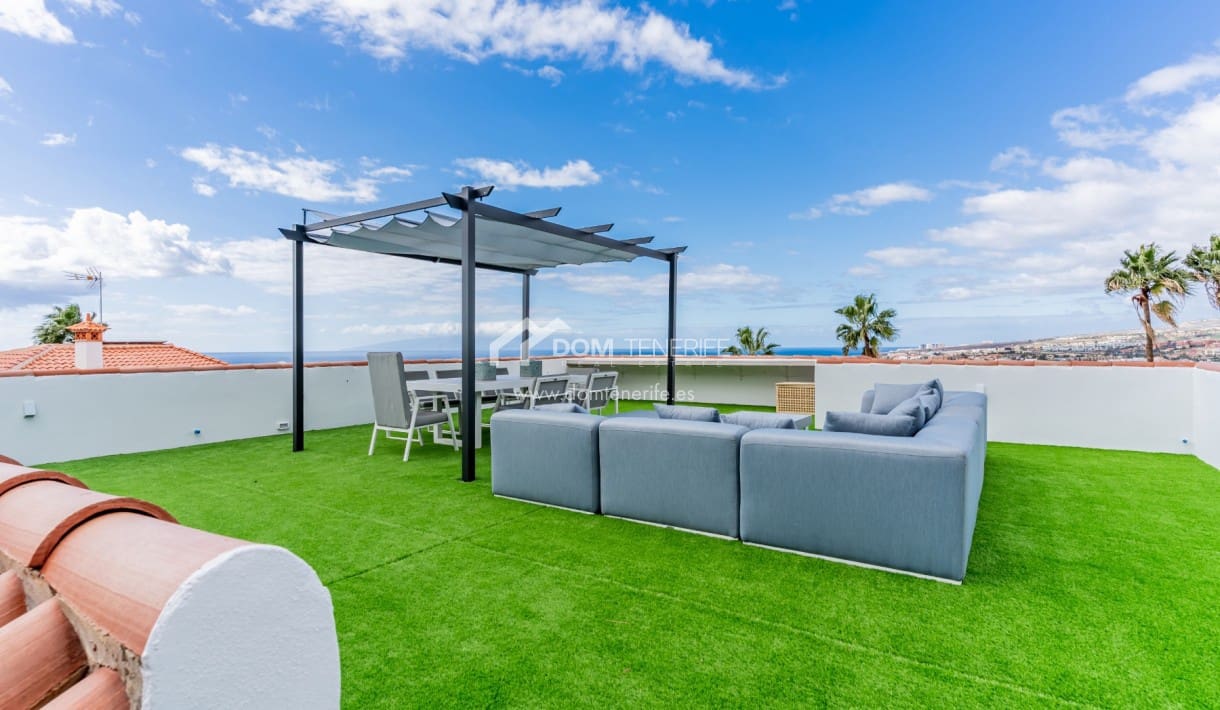 4 soveværelse Villa til salg i Costa Adeje med swimmingpool - € 2.600.000 (Ref: 9503553)