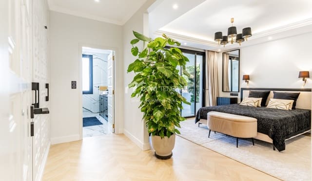 4 soveværelse Villa til salg i San Eugenio Alto, Adeje med swimmingpool - € 2.600.000 (Ref: 9503553)