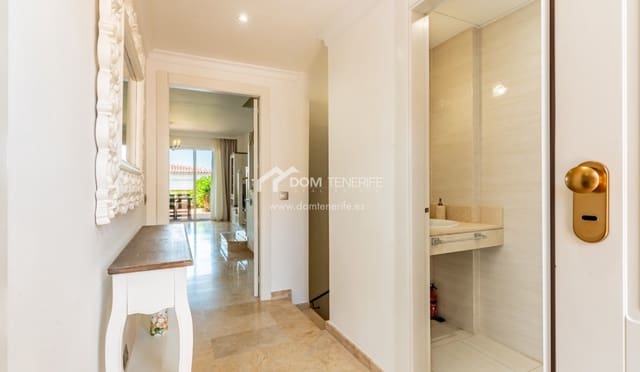 2 bedroom Townhouse for sale in Guía de Isora with pool garage - € 450,000 (Ref: 9525507)