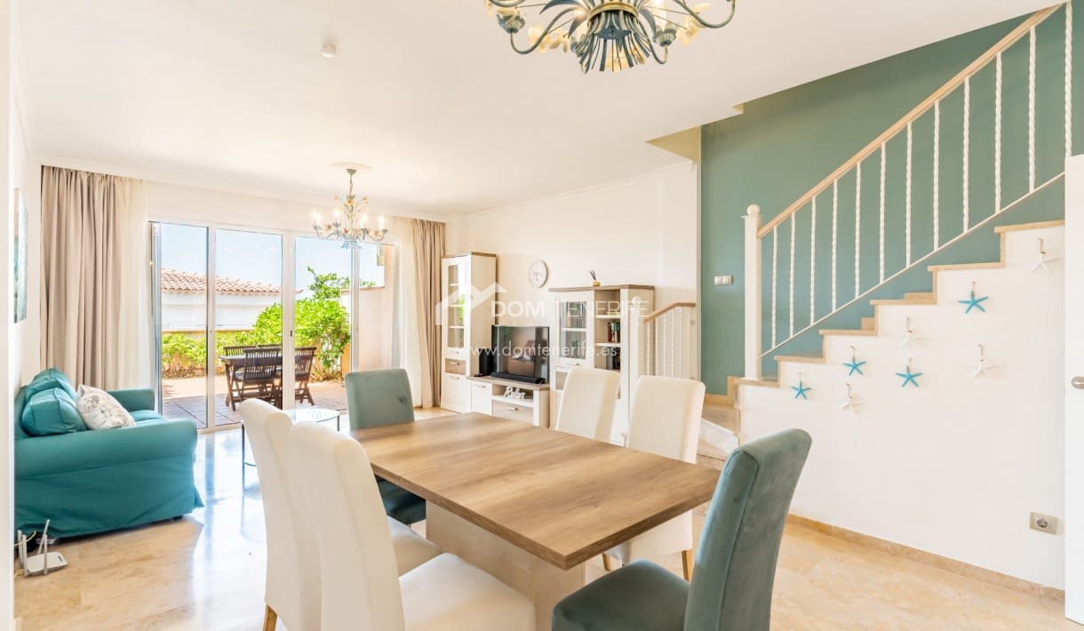 2 bedroom Townhouse for sale in Guia de Isora with pool garage - € 450,000 (Ref: 9525507)