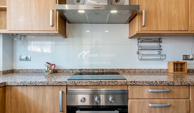 2 bedroom Townhouse for sale in Guía de Isora with pool garage - € 450,000 (Ref: 9525507)