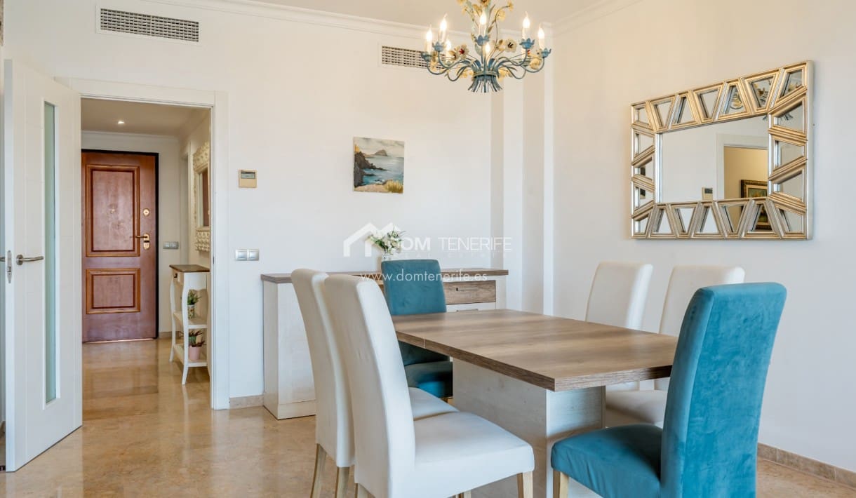 2 bedroom Townhouse for sale in Guia de Isora with pool garage - € 450,000 (Ref: 9525507)