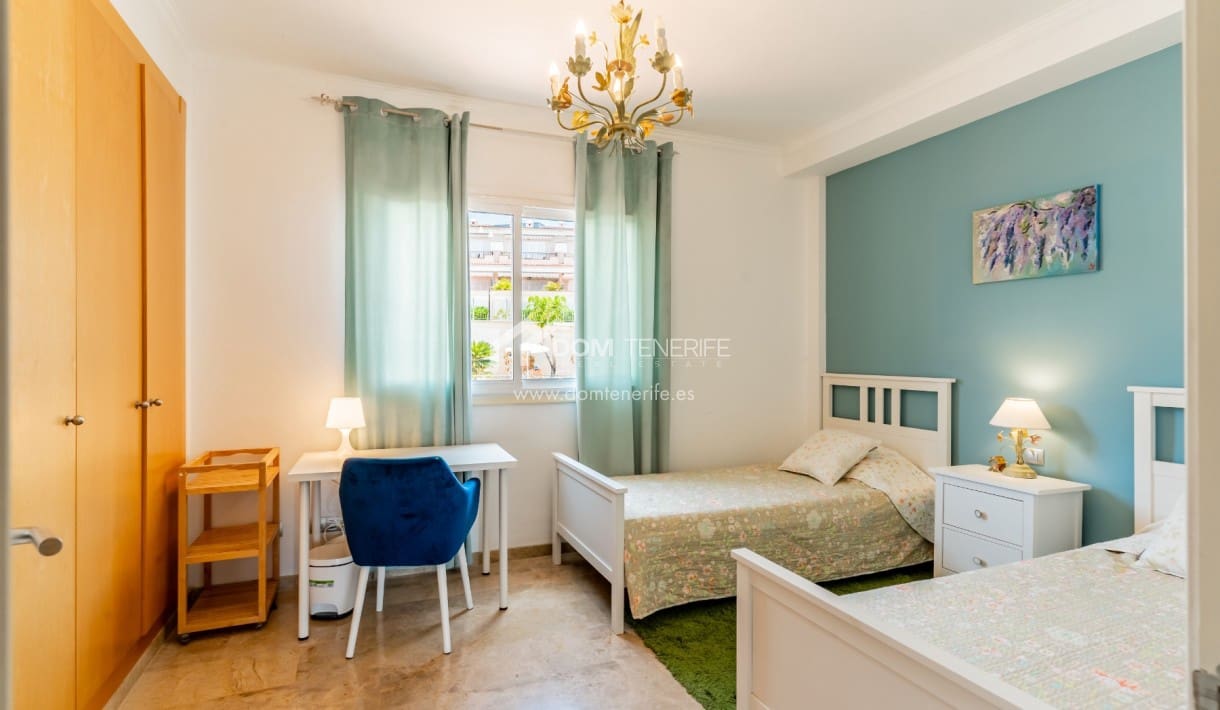 2 bedroom Townhouse for sale in Guia de Isora with pool garage - € 450,000 (Ref: 9525507)