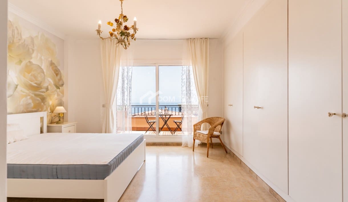 2 bedroom Townhouse for sale in Guia de Isora with pool garage - € 450,000 (Ref: 9525507)