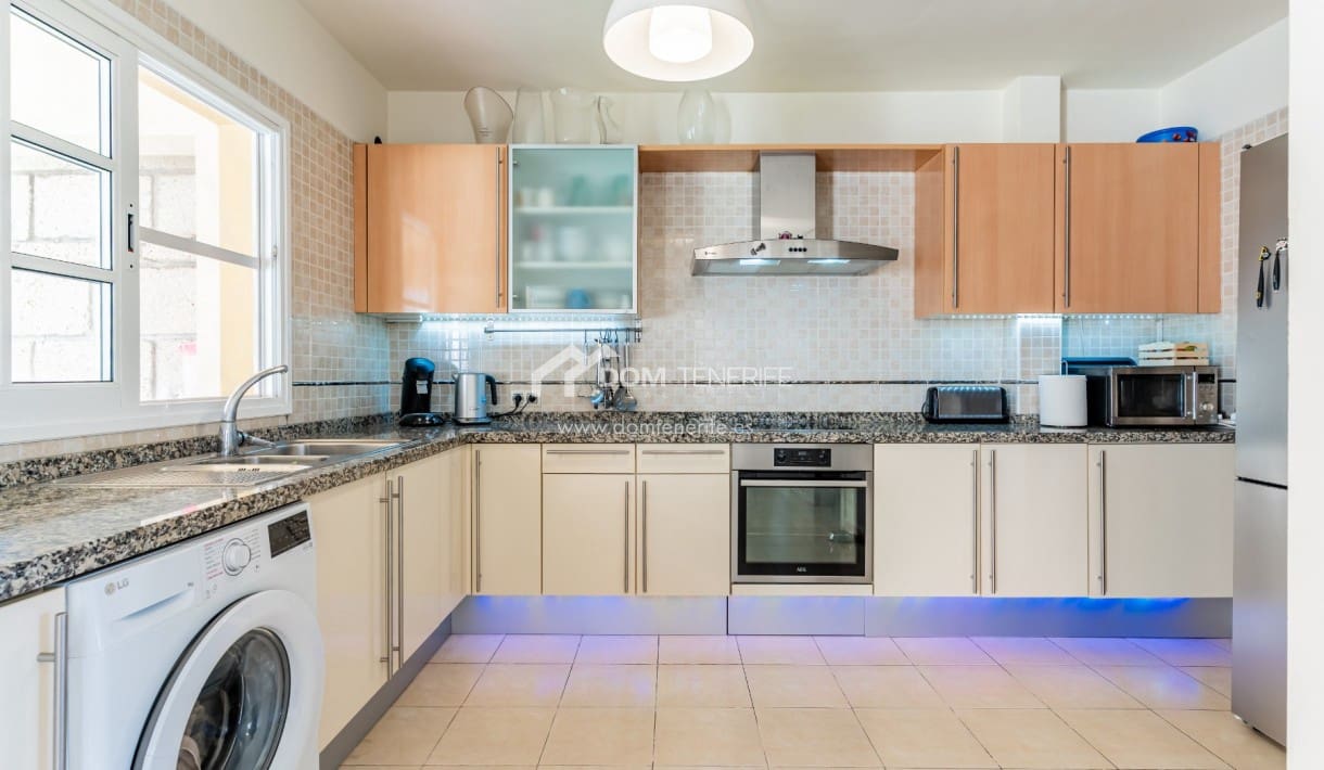 3 Zimmer Haus zu verkaufen in El Madronal mit Garage - 899.000 € (Ref: 9544104)