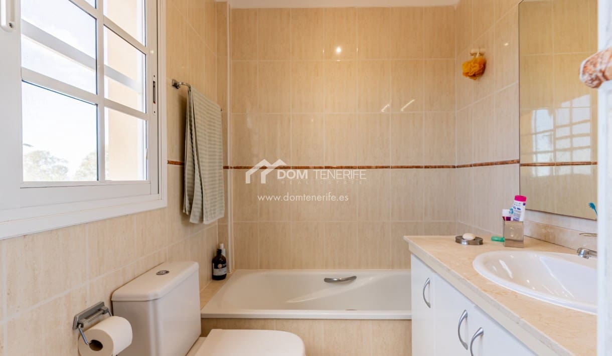 3 Zimmer Haus zu verkaufen in El Madronal mit Garage - 899.000 € (Ref: 9544104)