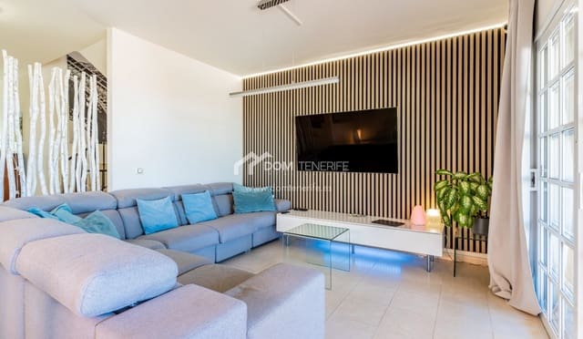 3 sypialnia Dom na sprzedaż w El Madroñal, Adeje z garażem - 899 000 € (Ref: 9544104)