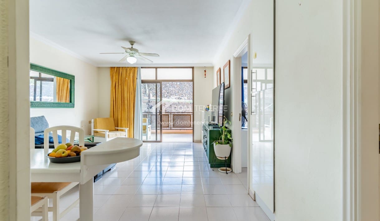 1 sovrum Lägenhet till salu i Puerto Santiago med pool - 235 000 € (Ref: 9547476)