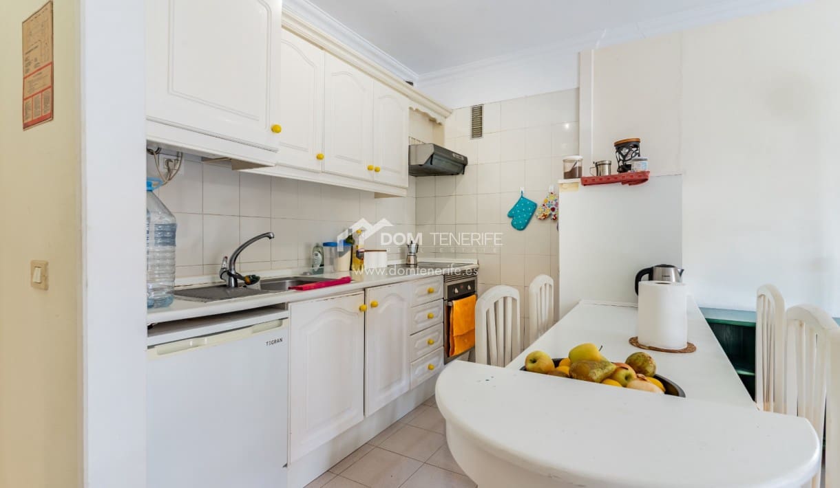 1 sovrum Lägenhet till salu i Puerto Santiago med pool - 235 000 € (Ref: 9547476)