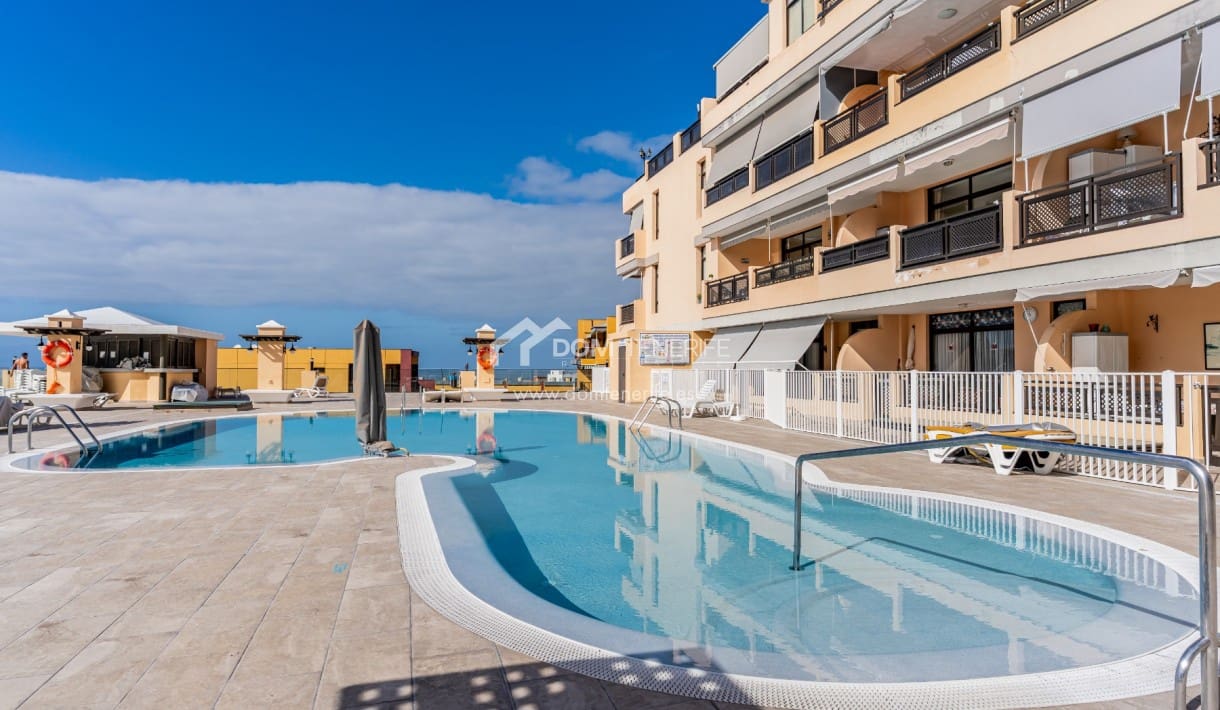 1 sovrum Lägenhet till salu i Puerto Santiago med pool - 235 000 € (Ref: 9547476)