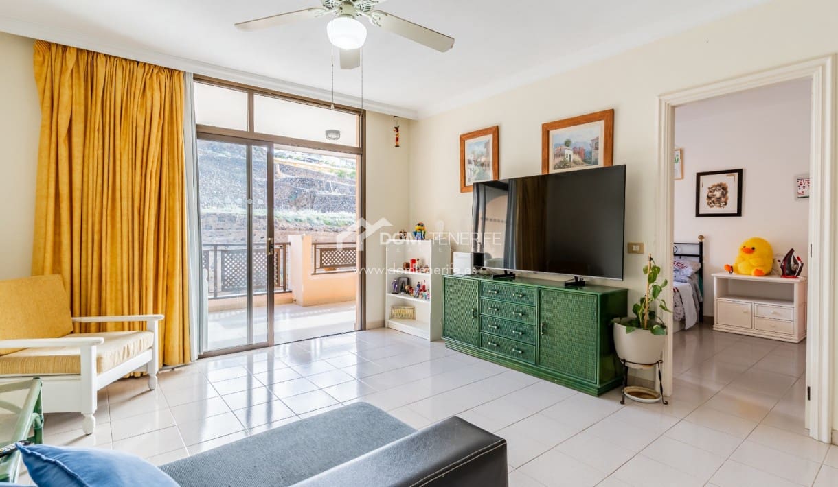 1 sovrum Lägenhet till salu i Puerto Santiago med pool - 235 000 € (Ref: 9547476)