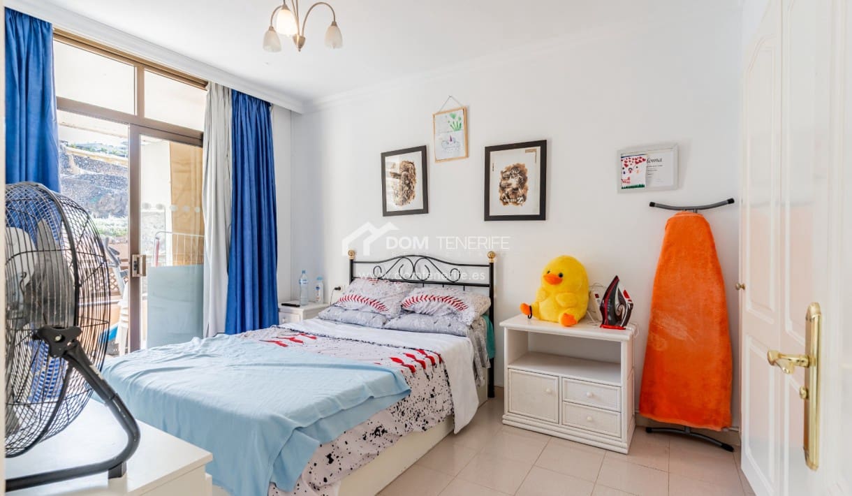 1 sovrum Lägenhet till salu i Puerto Santiago med pool - 235 000 € (Ref: 9547476)