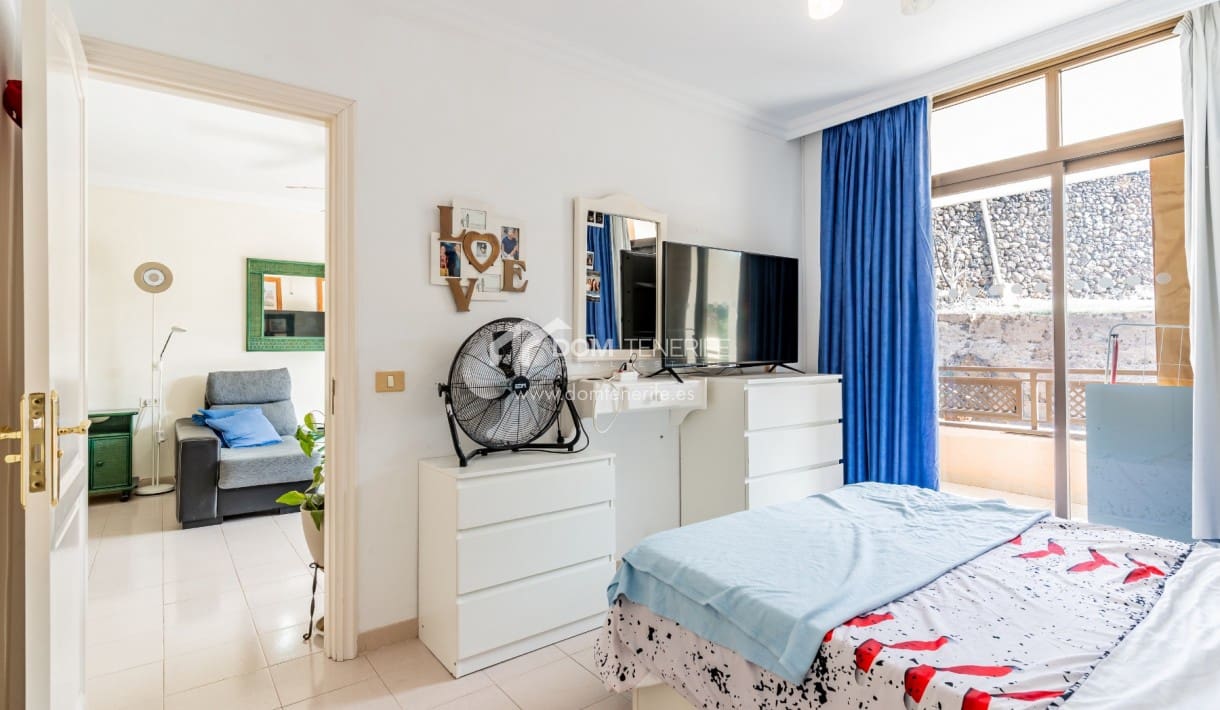 1 sovrum Lägenhet till salu i Puerto Santiago med pool - 235 000 € (Ref: 9547476)