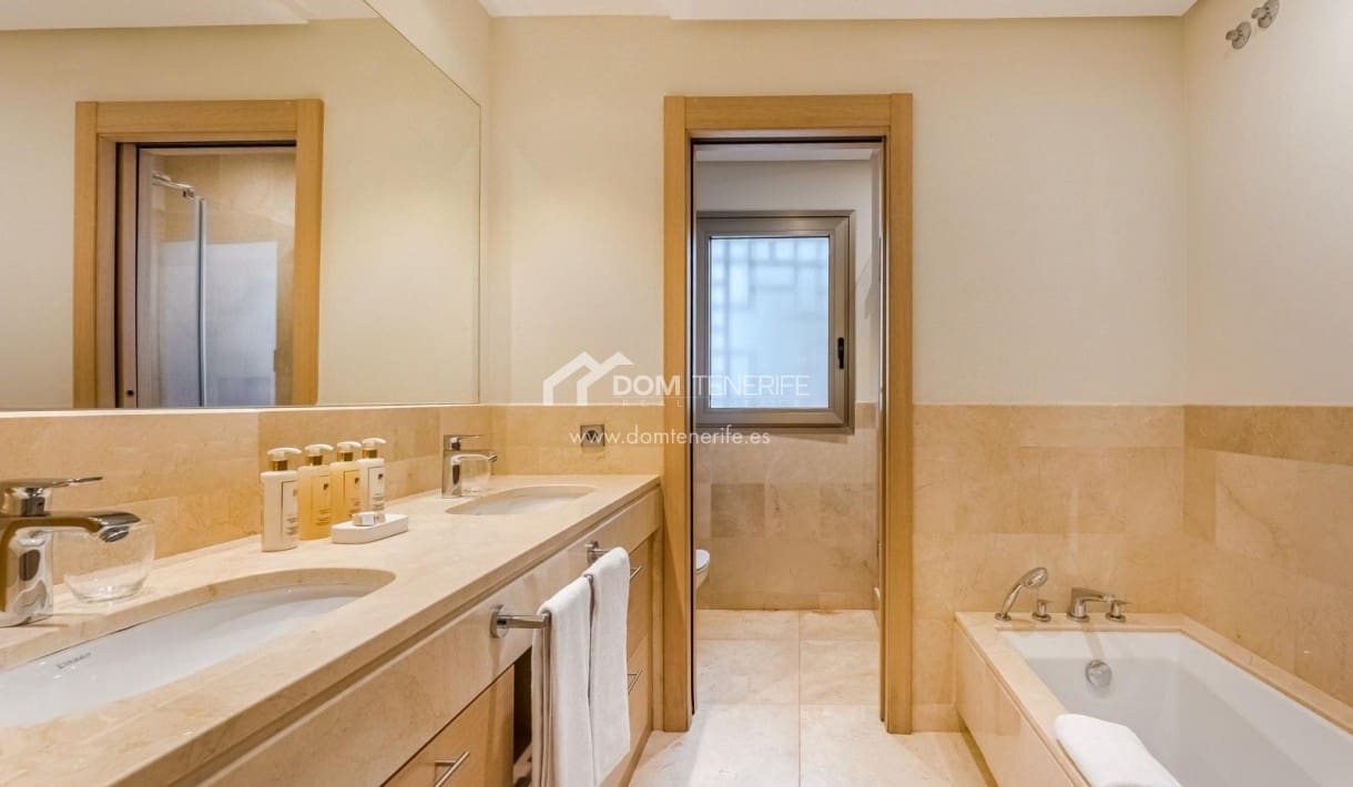 2 soveværelse Lejlighed til salg i Guia de Isora med swimmingpool - € 720.000 (Ref: 9598498)