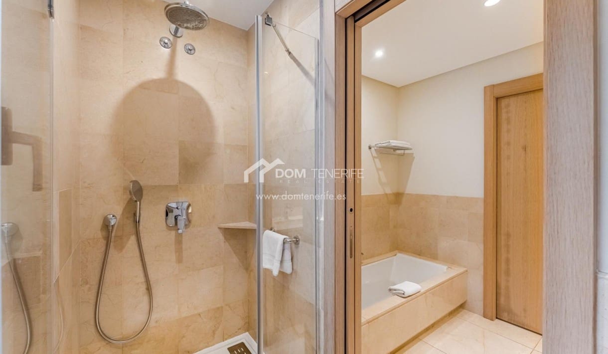 2 soveværelse Lejlighed til salg i Guia de Isora med swimmingpool - € 720.000 (Ref: 9598498)