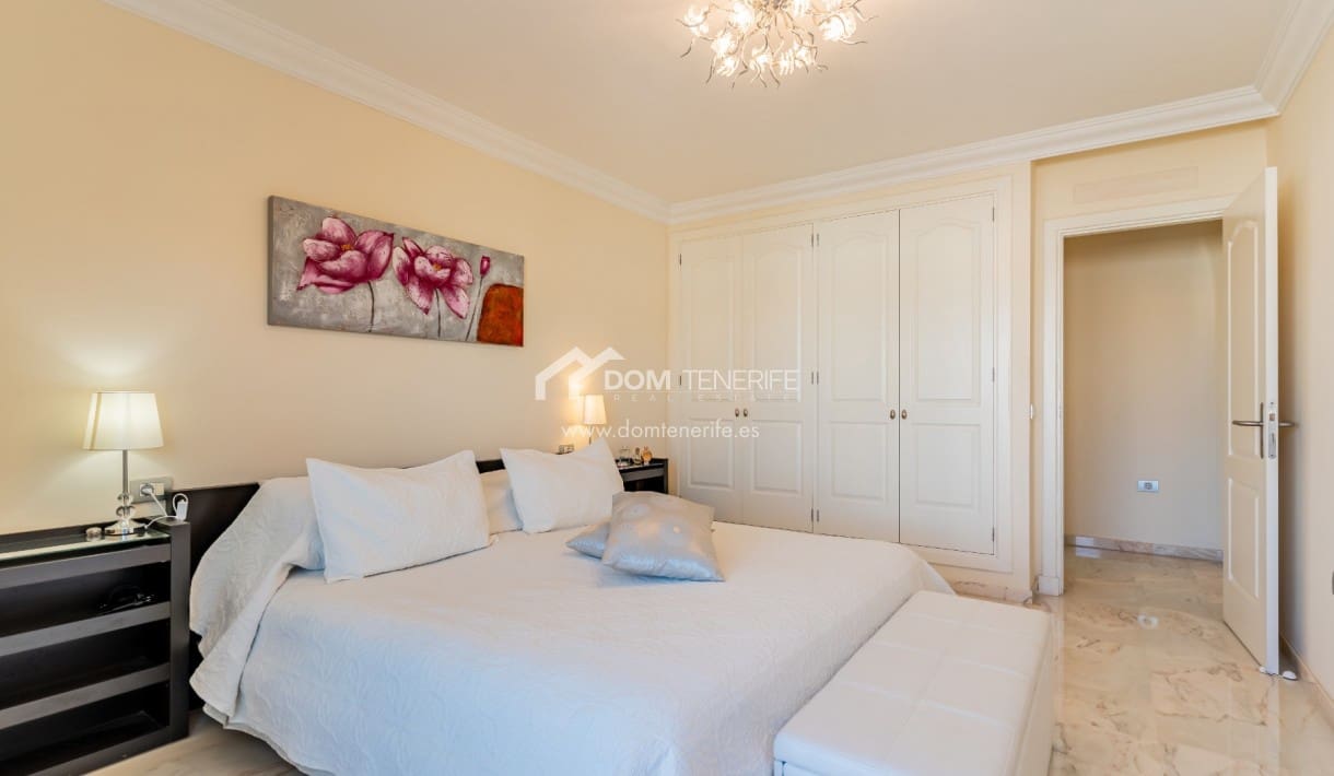 1 bedroom Apartment for sale in Los Gigantes with pool - € 439,000 (Ref: 9603399)