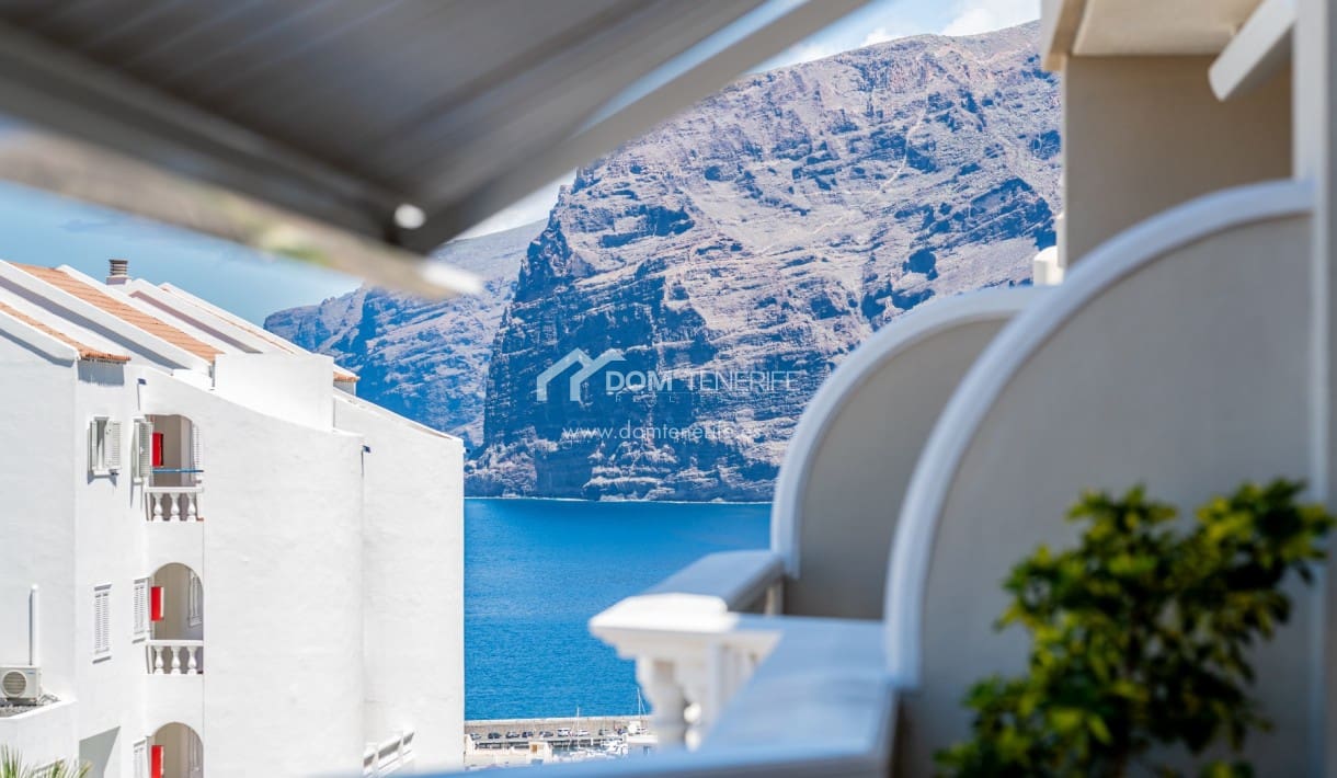 1 bedroom Apartment for sale in Los Gigantes with pool - € 439,000 (Ref: 9603399)