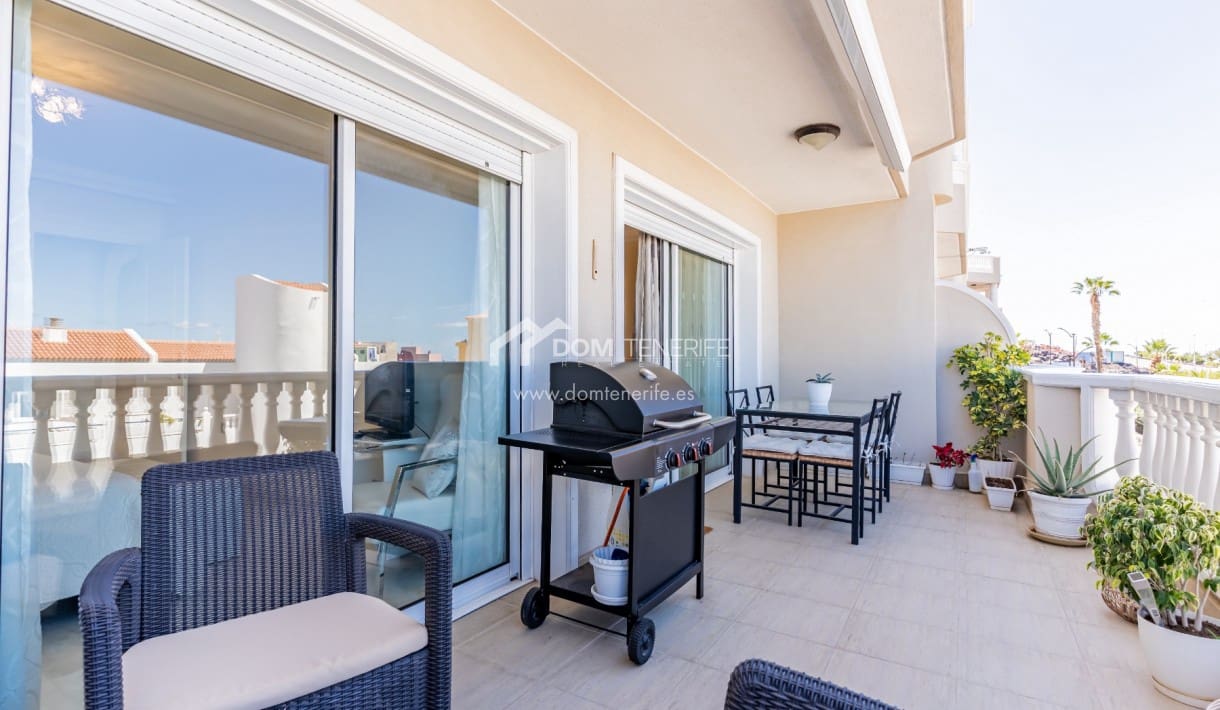 1 bedroom Apartment for sale in Los Gigantes with pool - € 439,000 (Ref: 9603399)