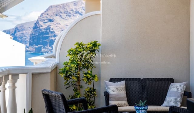 1 makuuhuone Huoneisto vuokrattavana paikassa Los Gigantes, Santiago del Teide mukana uima-altaan - 1 800 € (Ref: 9610155)