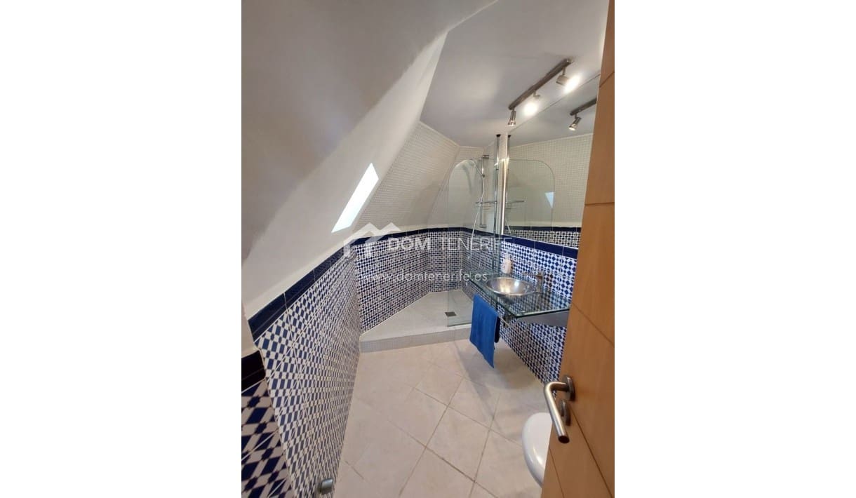 2 sovrum Hus till salu i Playa Paraiso med pool - 475 000 € (Ref: 9624319)