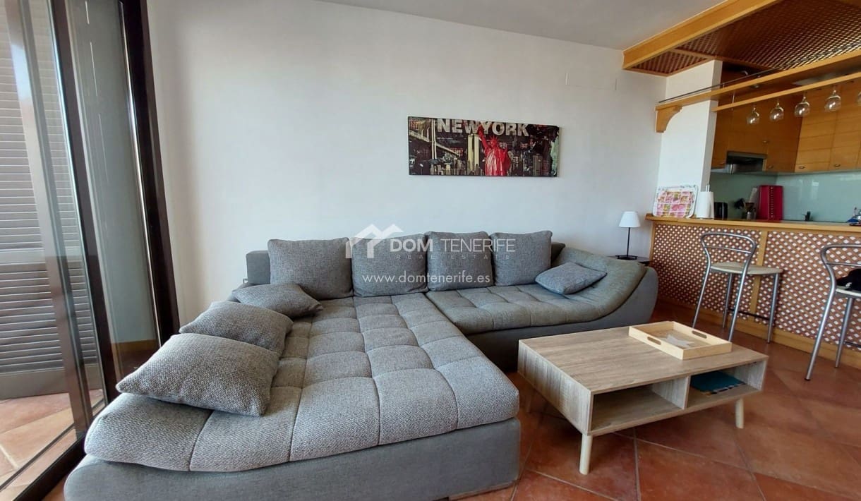 2 sovrum Hus till salu i Playa Paraiso med pool - 475 000 € (Ref: 9624319)