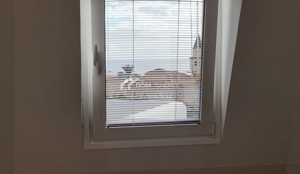 3 makuuhuone Omakotitalo myytävänä paikassa Playa Paraiso mukana uima-altaan - 590 000 € (Ref: 9626965)