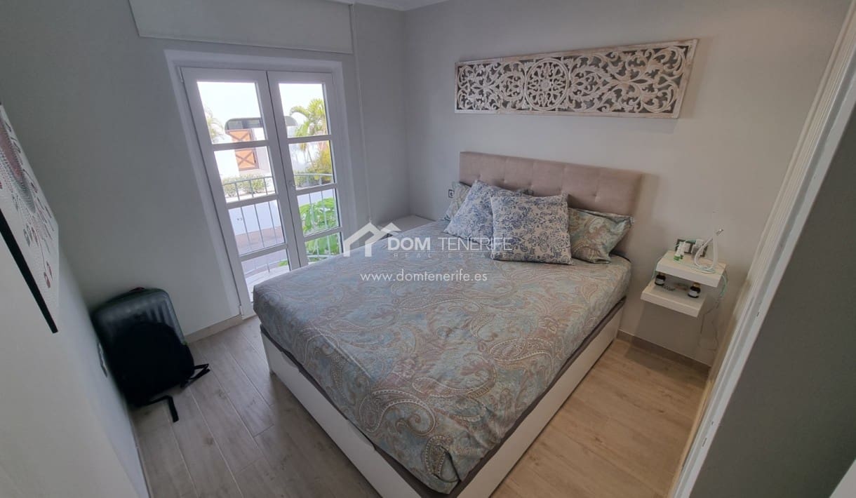 3 makuuhuone Omakotitalo myytävänä paikassa Playa Paraiso mukana uima-altaan - 590 000 € (Ref: 9626965)