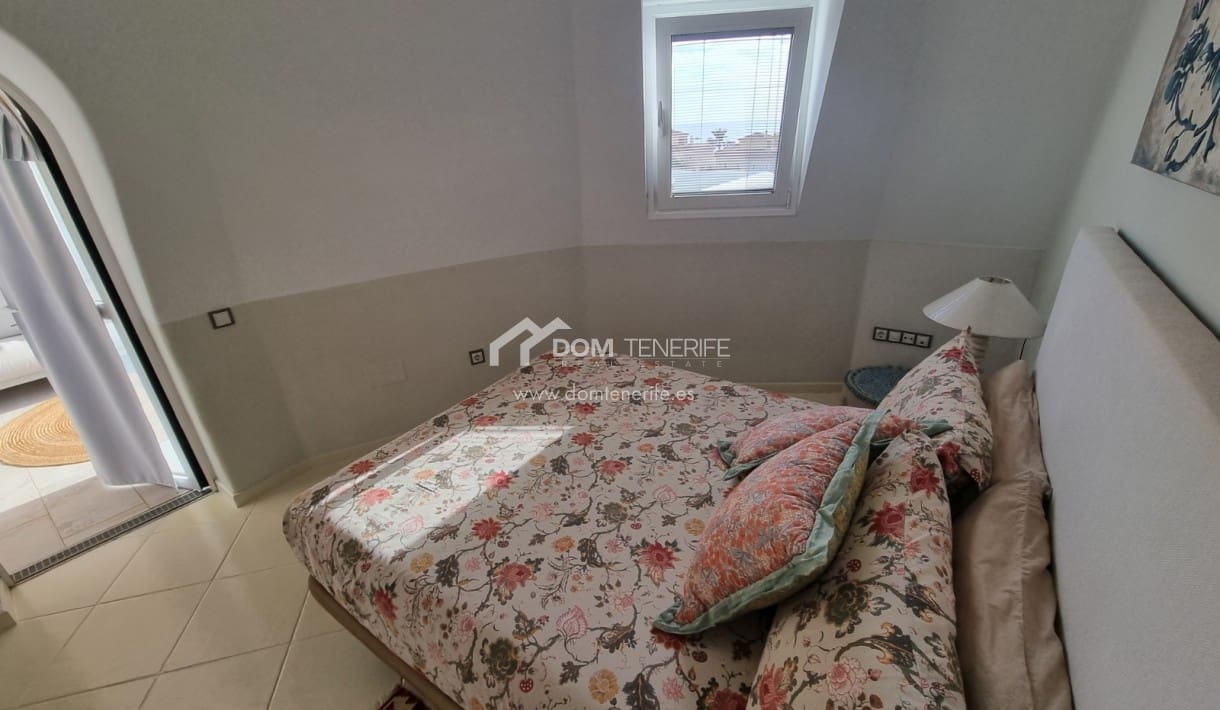 3 makuuhuone Omakotitalo myytävänä paikassa Playa Paraiso mukana uima-altaan - 590 000 € (Ref: 9626965)