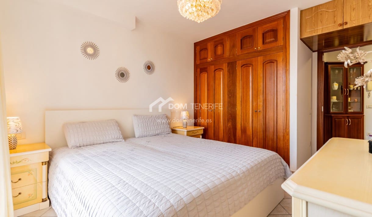 1 sovrum Lägenhet att hyra i Los Cristianos med pool - 1 250 € (Ref: 9657079)