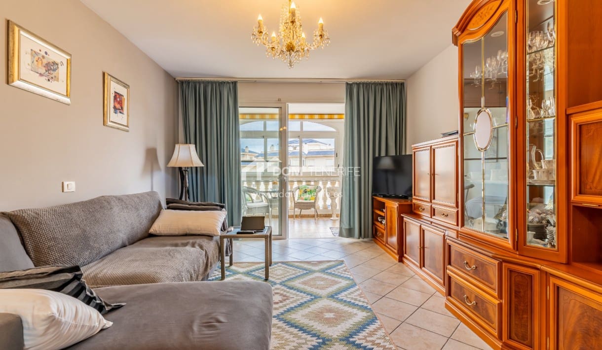 1 sovrum Lägenhet att hyra i Los Cristianos med pool - 1 250 € (Ref: 9657079)